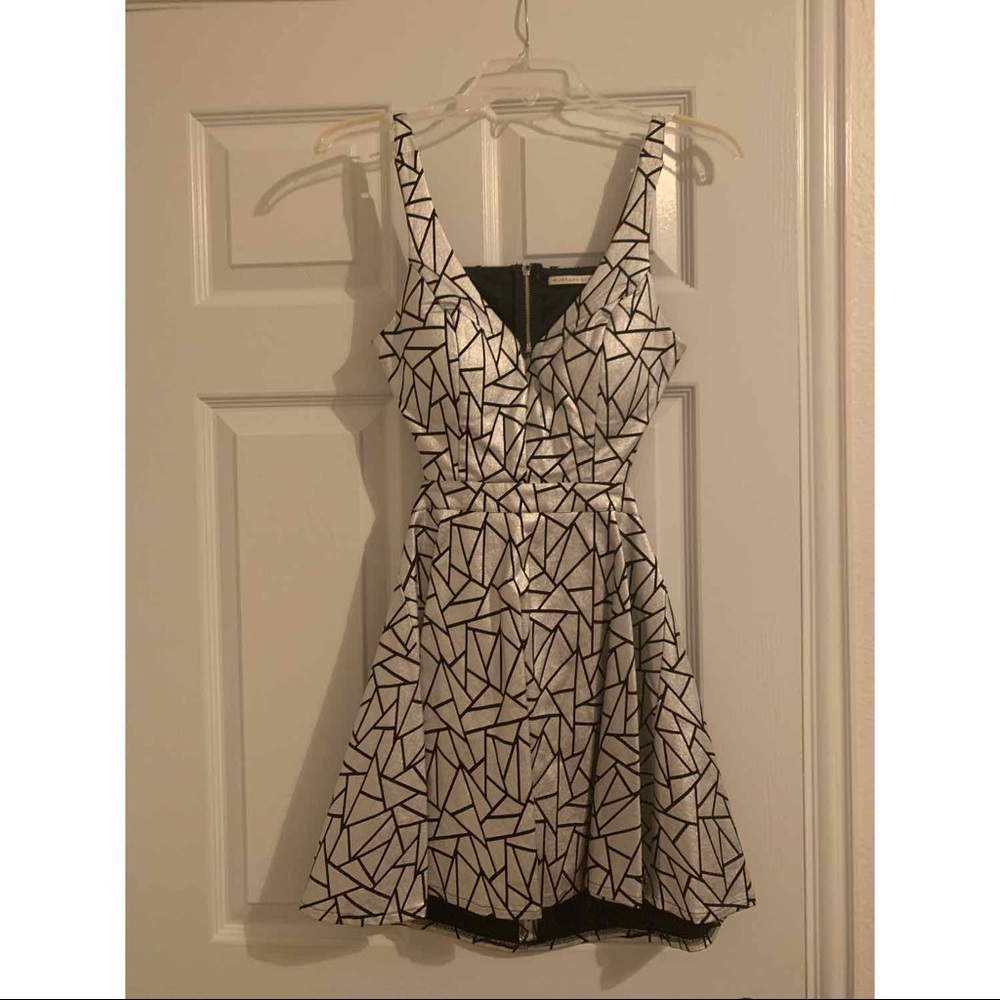 Silver Geometric Pattern Backless Dress - image 1